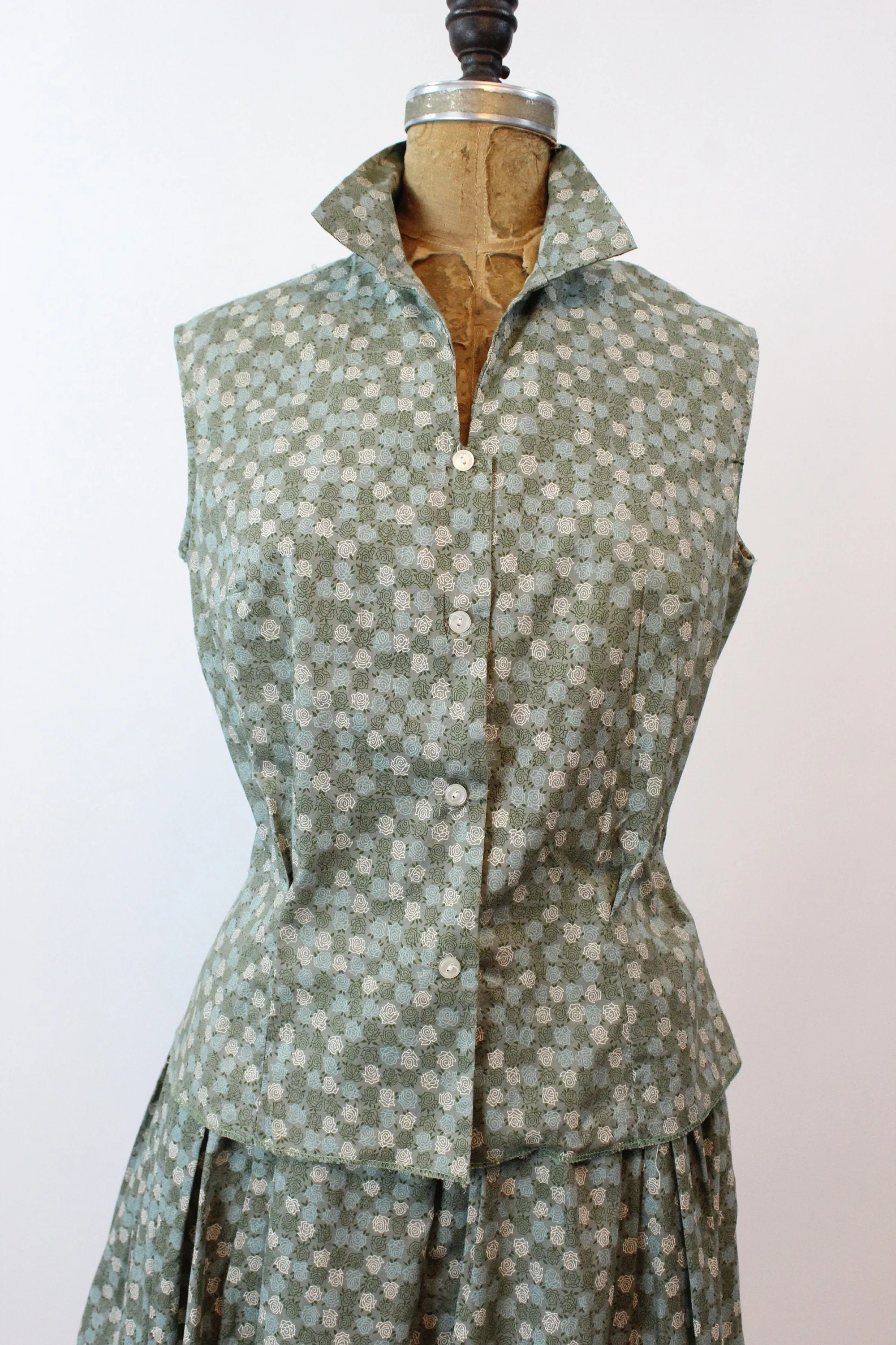 1950s ROSE PRINT novelty skirt and top SET medium | new spring summer