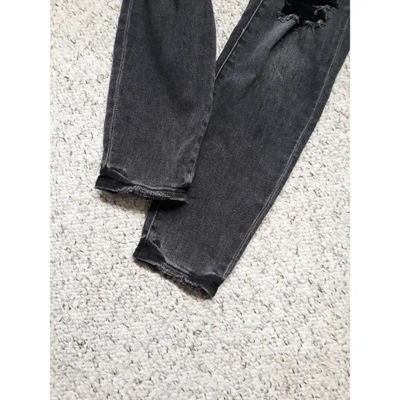 8/29 Good American Good Waist Shadow Pocket Ripped High Rise Skinny