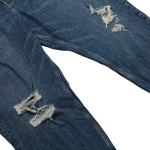 Abercrombie &amp; Fitch High Rise Mom Jeans Distressed Medium Wash Plus Sze 24 Short