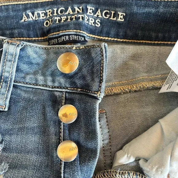 American Eagle Tomgirl Jeans Women’s Size 4 Distressed Button Fly