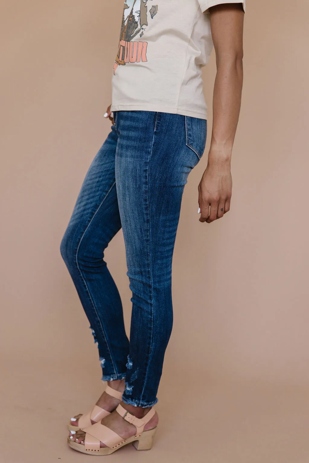 Copycat Kancan Ankle Distressed Skinny