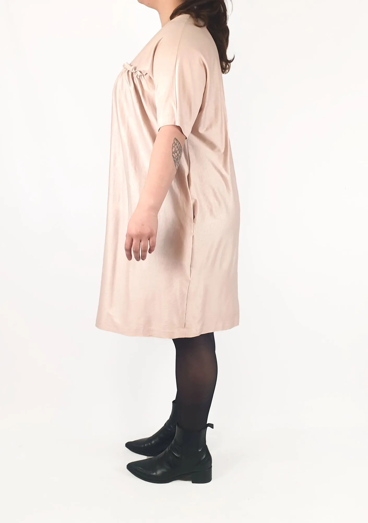 Cos pink pre-owned fancy tee shirt dress with pockets and lovely front frill detail size L (best fits 14)