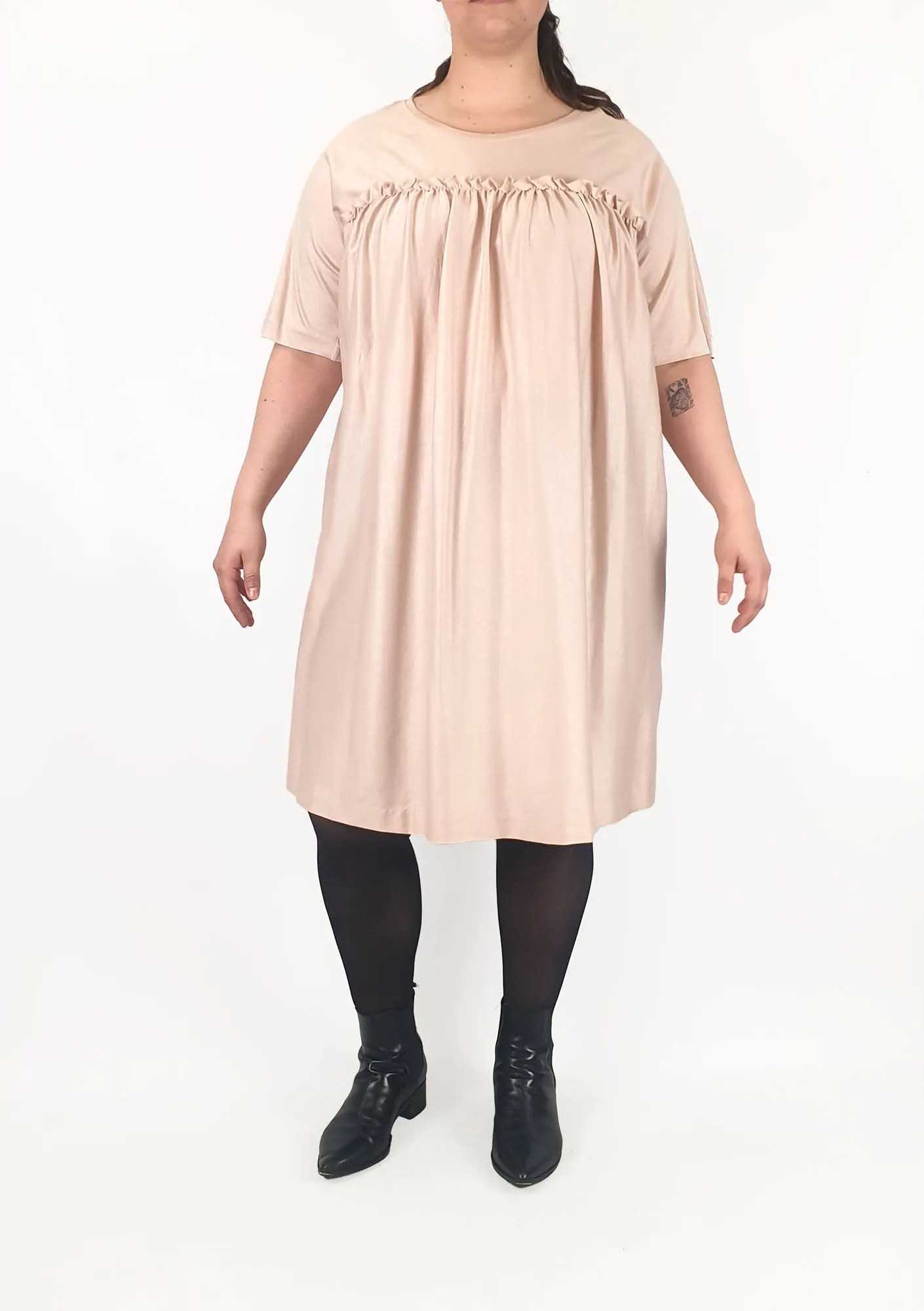 Cos pink pre-owned fancy tee shirt dress with pockets and lovely front frill detail size L (best fits 14)