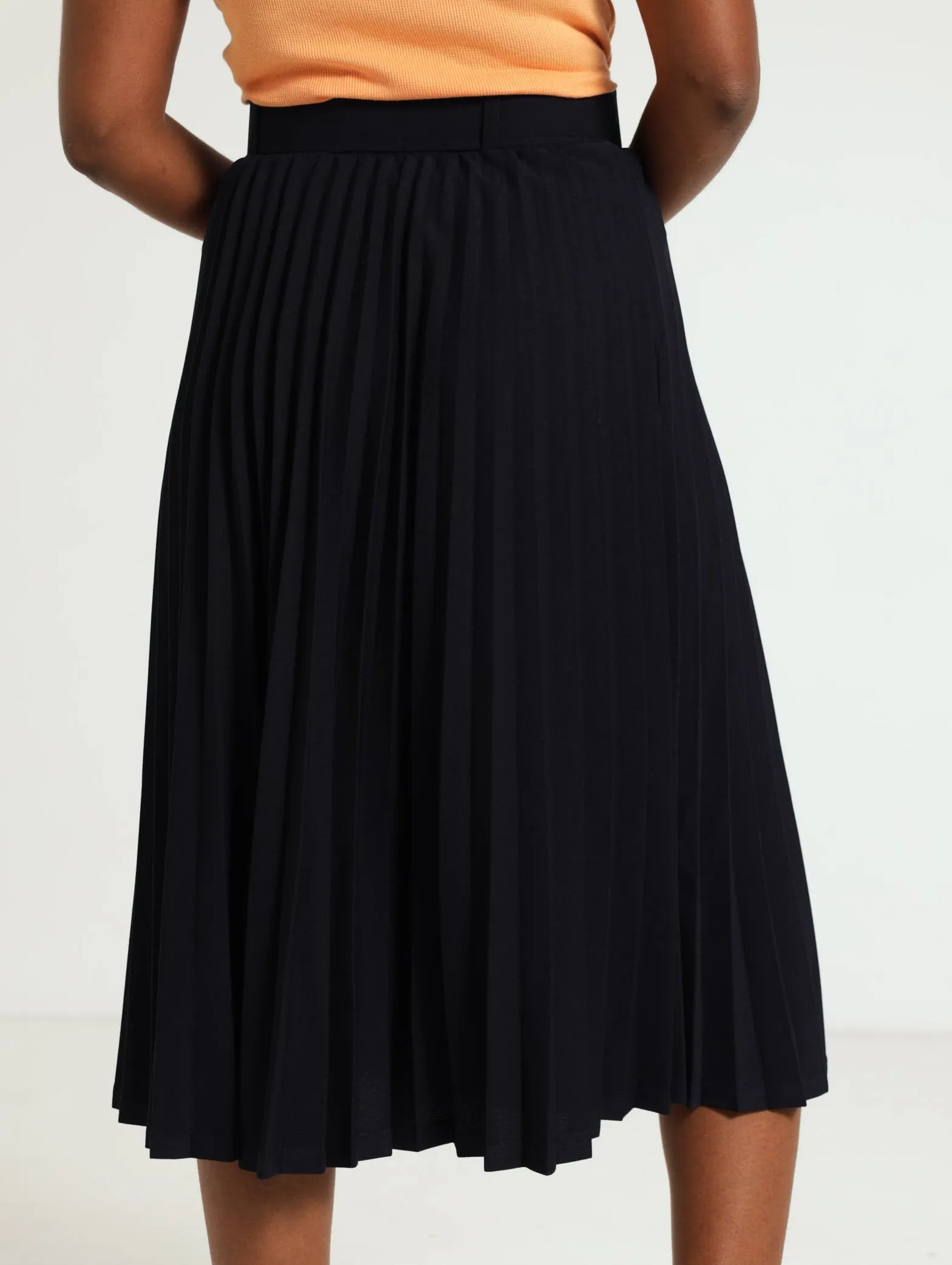 Covered Belt Pleated Midi Skirt - Navy