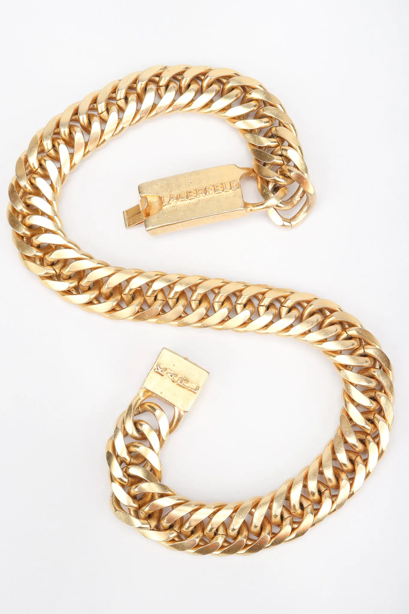 Curb Chain Logo Collar