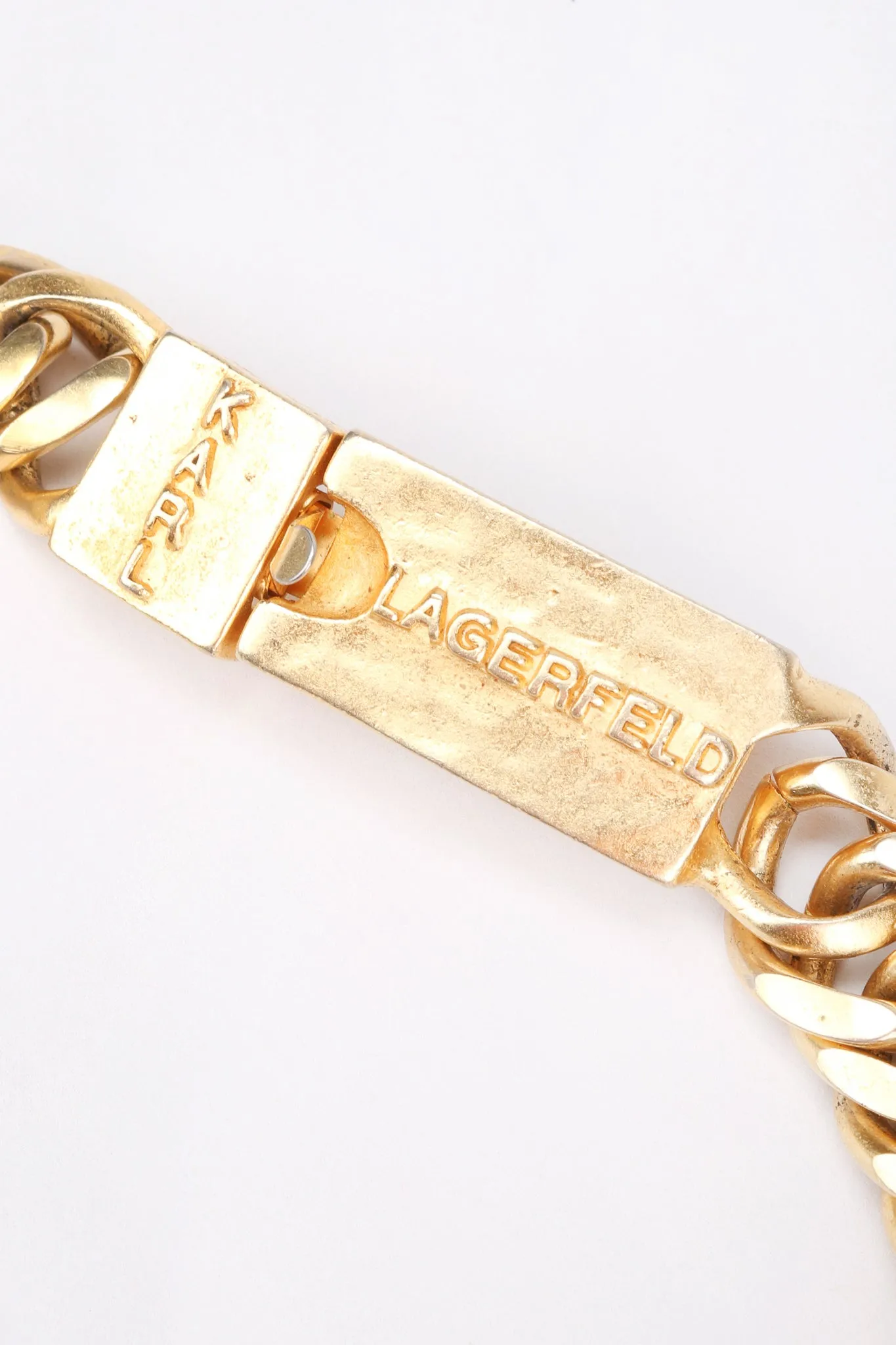 Curb Chain Logo Collar