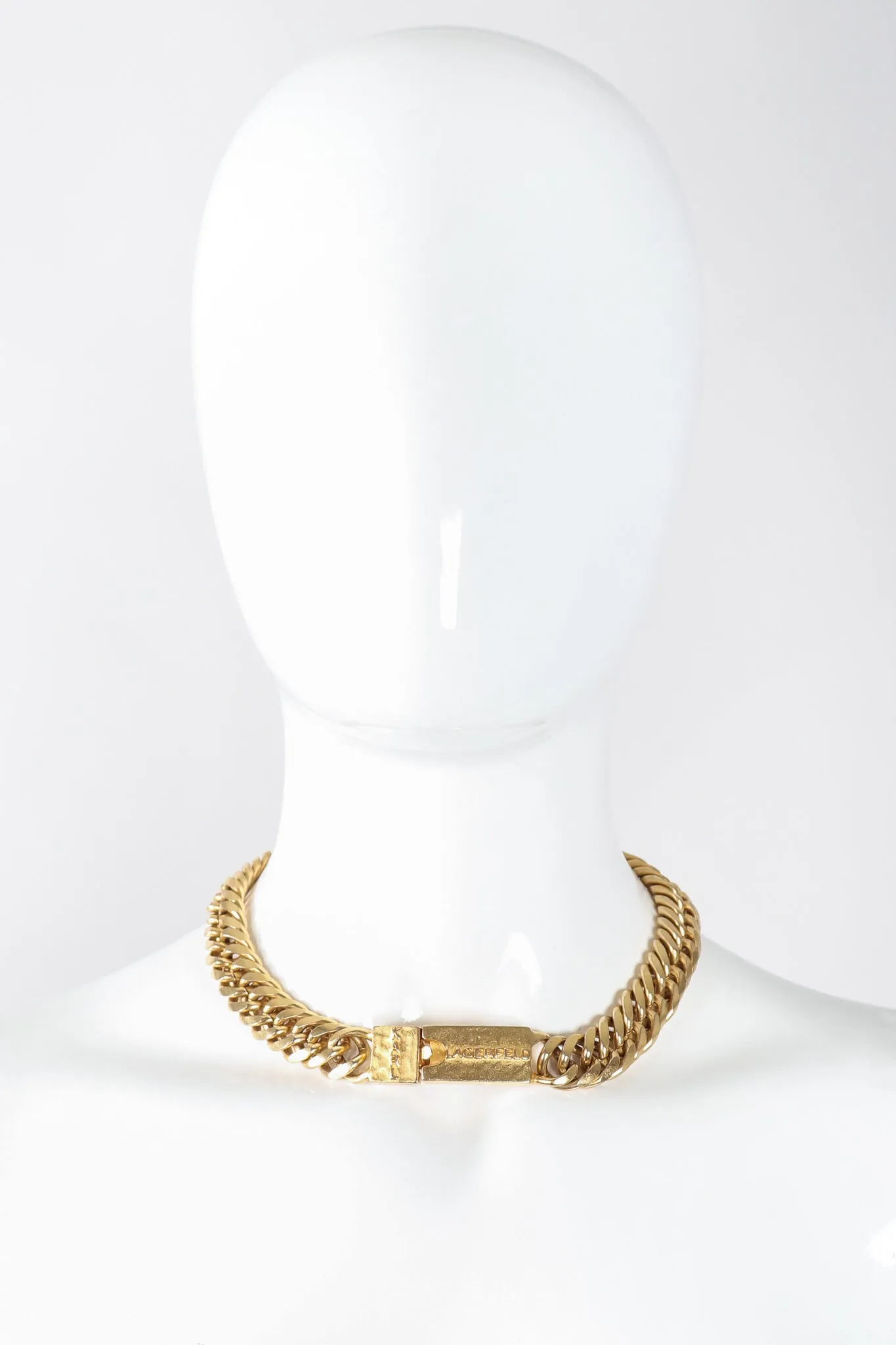 Curb Chain Logo Collar