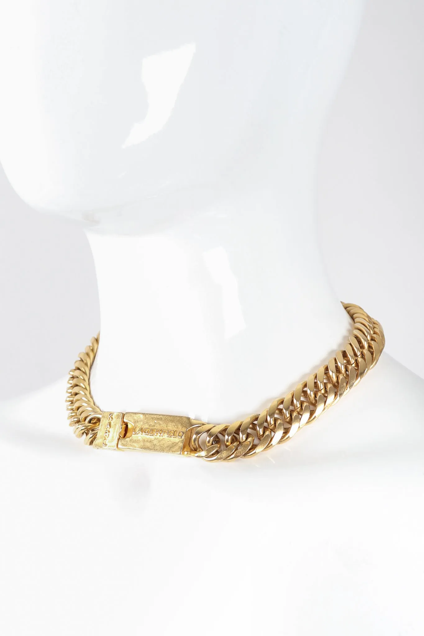Curb Chain Logo Collar