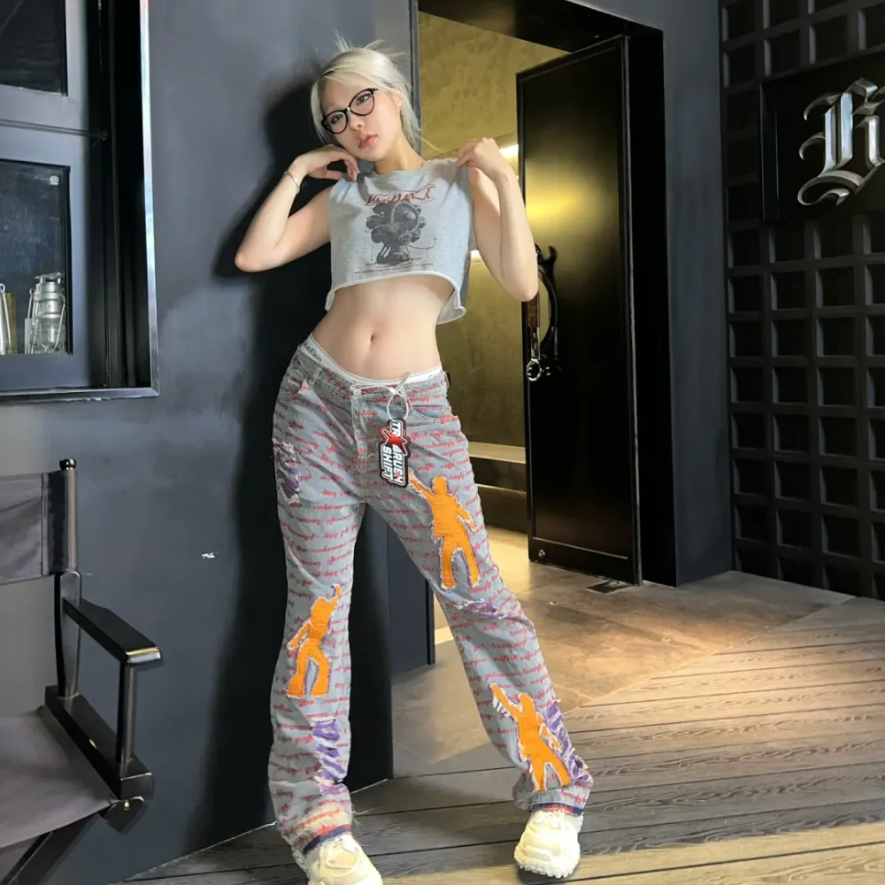 DF |Ripped Portrait Patch Embroidered Jeans