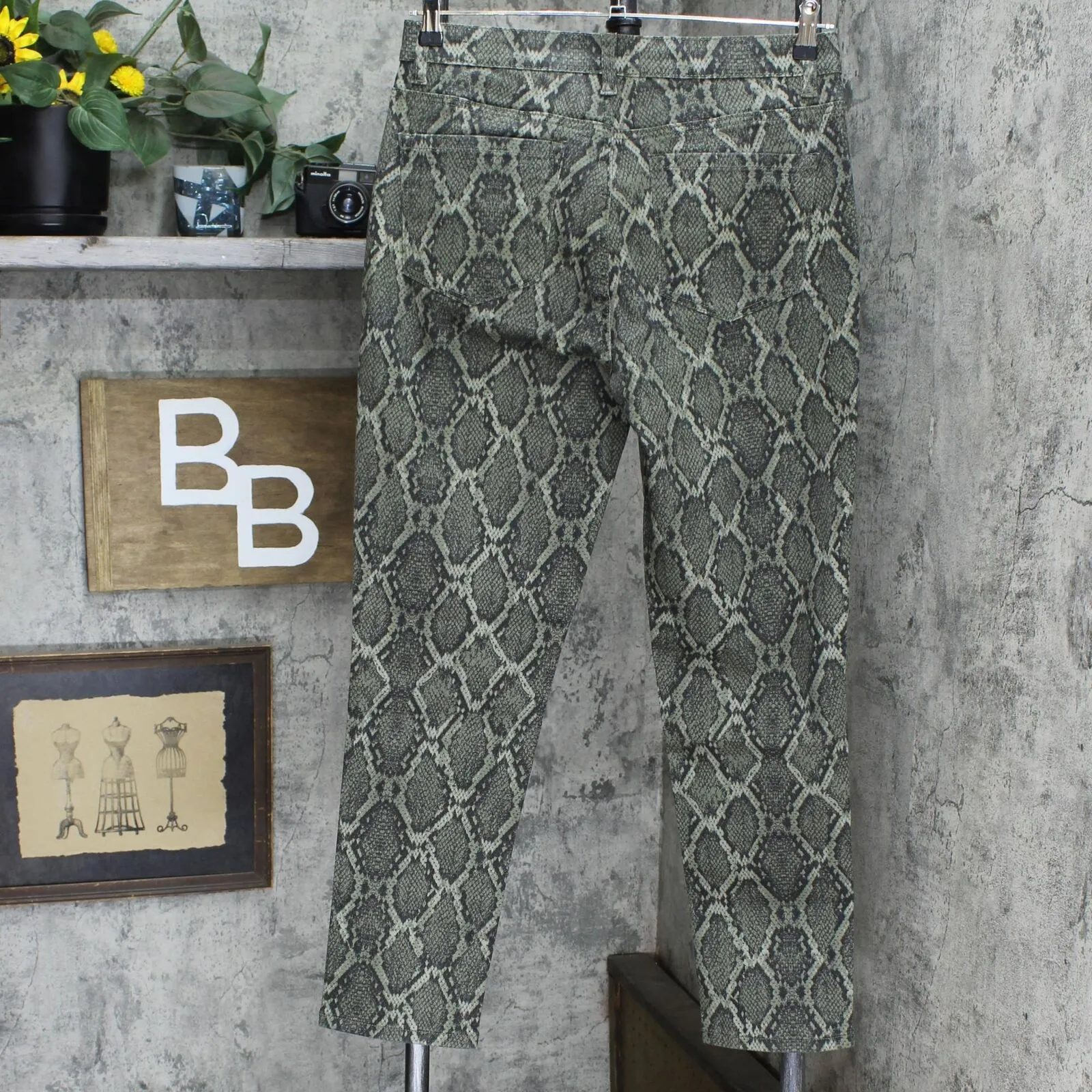 DG2 by Diane Gilman  Womens Virtual Stretch Skinny Jean Olive Python Green 12