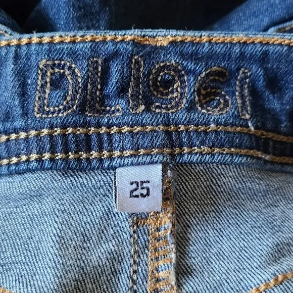 DL1961 Florence Instasculpt Buckley Distressed Skinny Jeans 2428 Women's Size 25