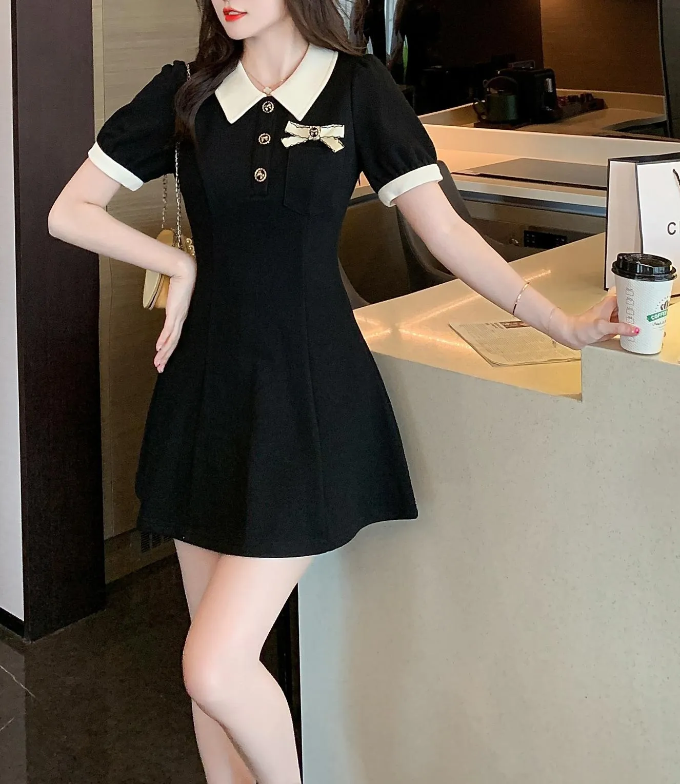 Elegant Button-up Skater Skater Dress with a Bow Decoration