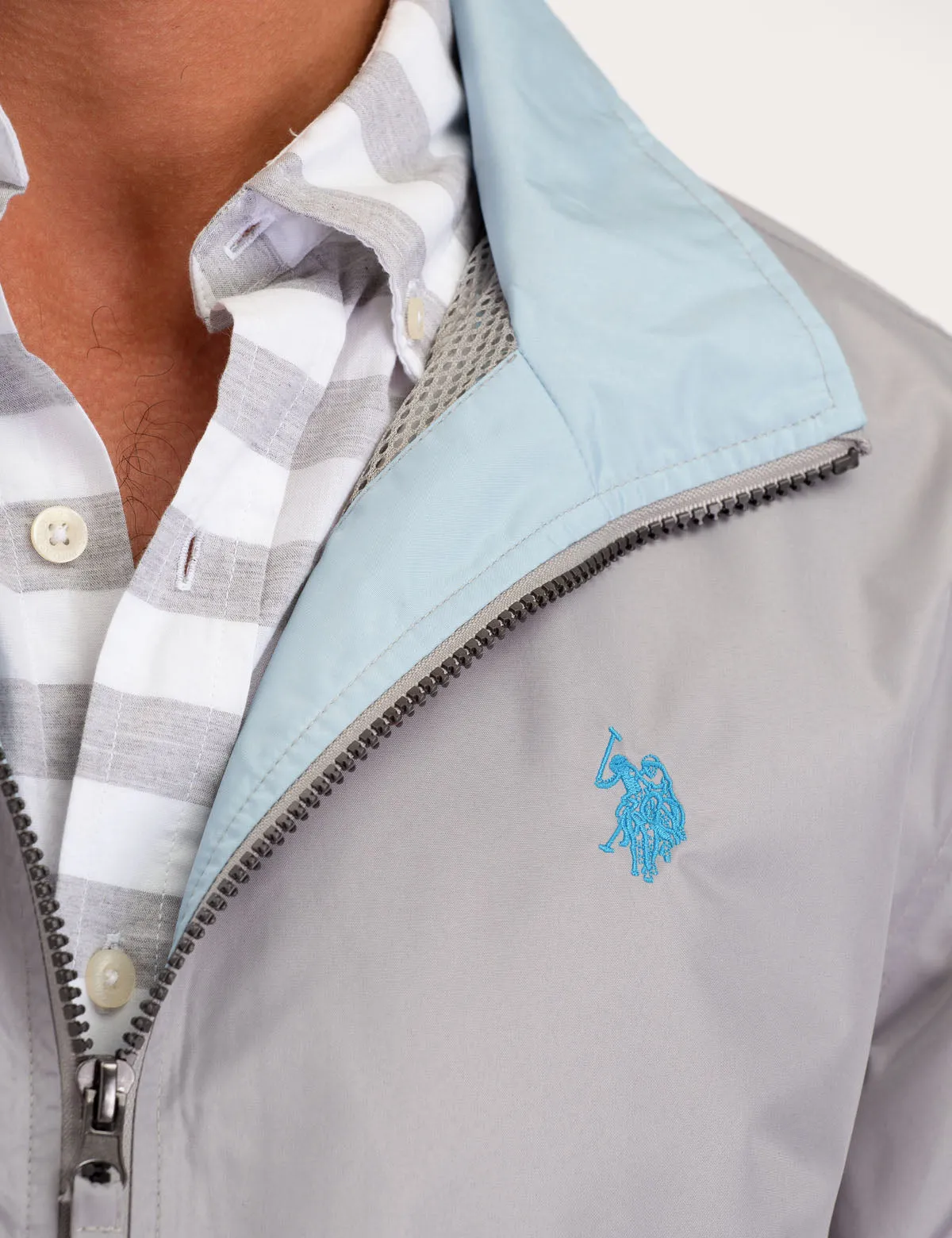ESSENTIAL WINDBREAKER