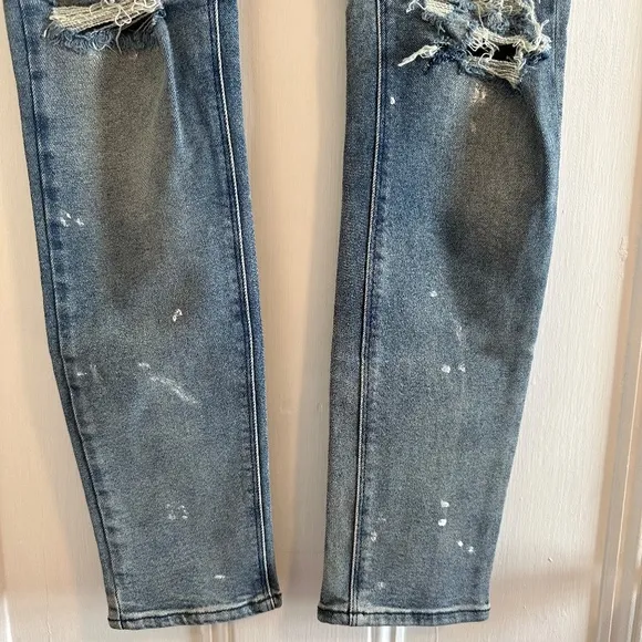 EUC RTA Bleached Distressed‎ Ryder Jean In Blue Mist Sz 24