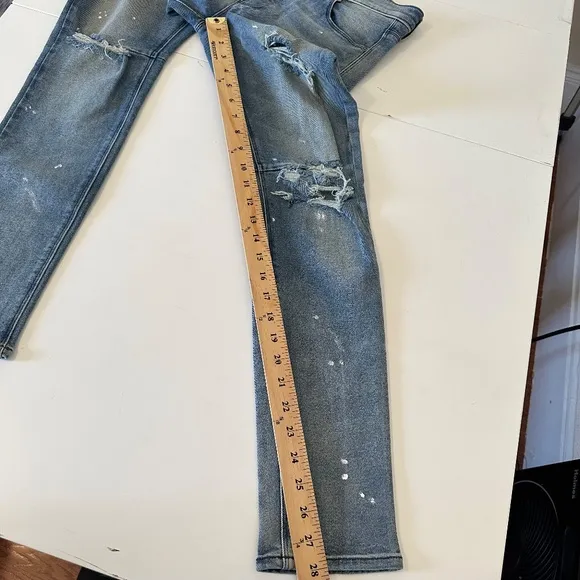 EUC RTA Bleached Distressed‎ Ryder Jean In Blue Mist Sz 24