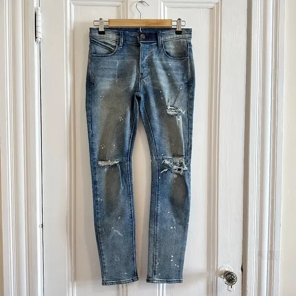 EUC RTA Bleached Distressed‎ Ryder Jean In Blue Mist Sz 24