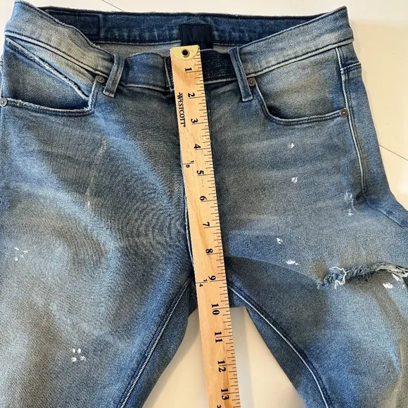 EUC RTA Bleached Distressed‎ Ryder Jean In Blue Mist Sz 24