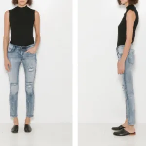 EUC RTA Bleached Distressed‎ Ryder Jean In Blue Mist Sz 24
