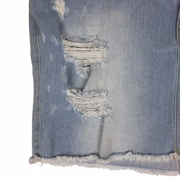 EXPRESS Jeans Mini Skirt Light Wash Distressed Denim Stretch Raw Hem Size 12