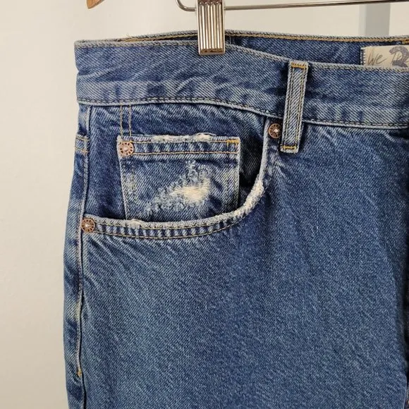 FREE PEOPLE/ WTF  lasso straight distressed jeans Sz 31 NEW