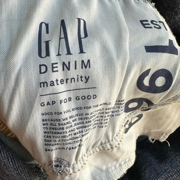 GAP Maternity Soft Wear Comfort Panel True Skinny Jeans with Distressed Detail