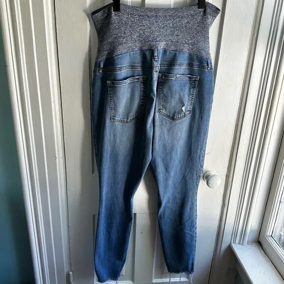 GAP Maternity Soft Wear Comfort Panel True Skinny Jeans with Distressed Detail