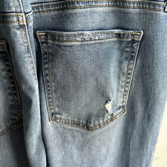 GAP Maternity Soft Wear Comfort Panel True Skinny Jeans with Distressed Detail