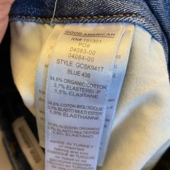 Good American Good Curve Distressed Skinny Leg High rise jeans size 14 / 32