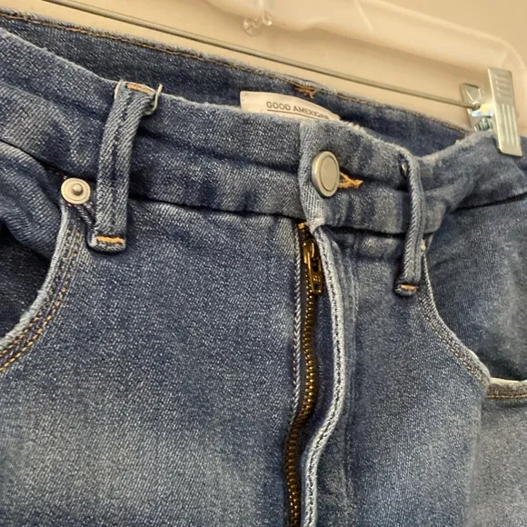 Good American Good Curve Distressed Skinny Leg High rise jeans size 14 / 32