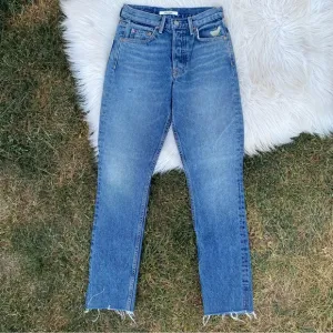 Grlfrnd Karolina Distressed Jeans 23 NWT