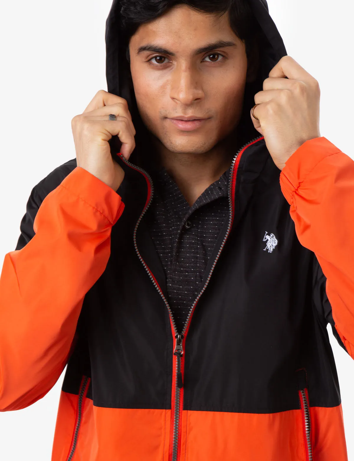HOODED COLORBLOCK WINDBREAKER