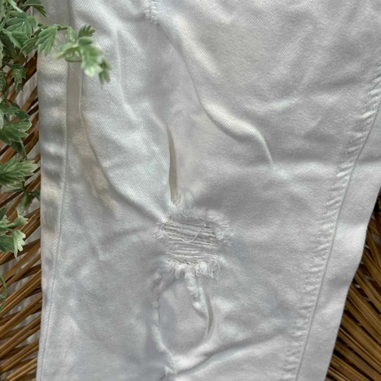 Jessica Simpson Maternity JEANS matern