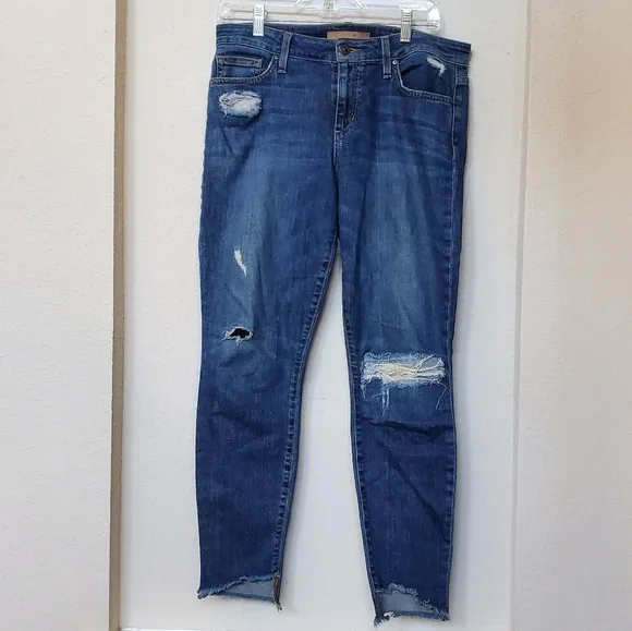 Joe's Jeans. The Blonde Mid Rise Skinny Ankle.  Size 29