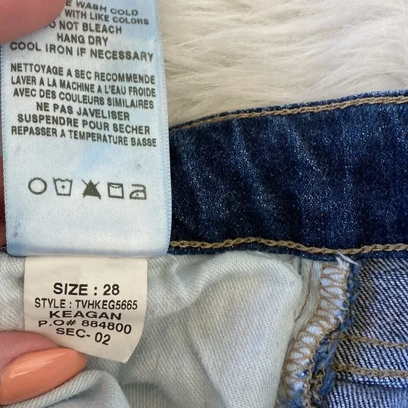 Joe's Jeans The Skinny Rolled Distressed Keagan Ankle Cut