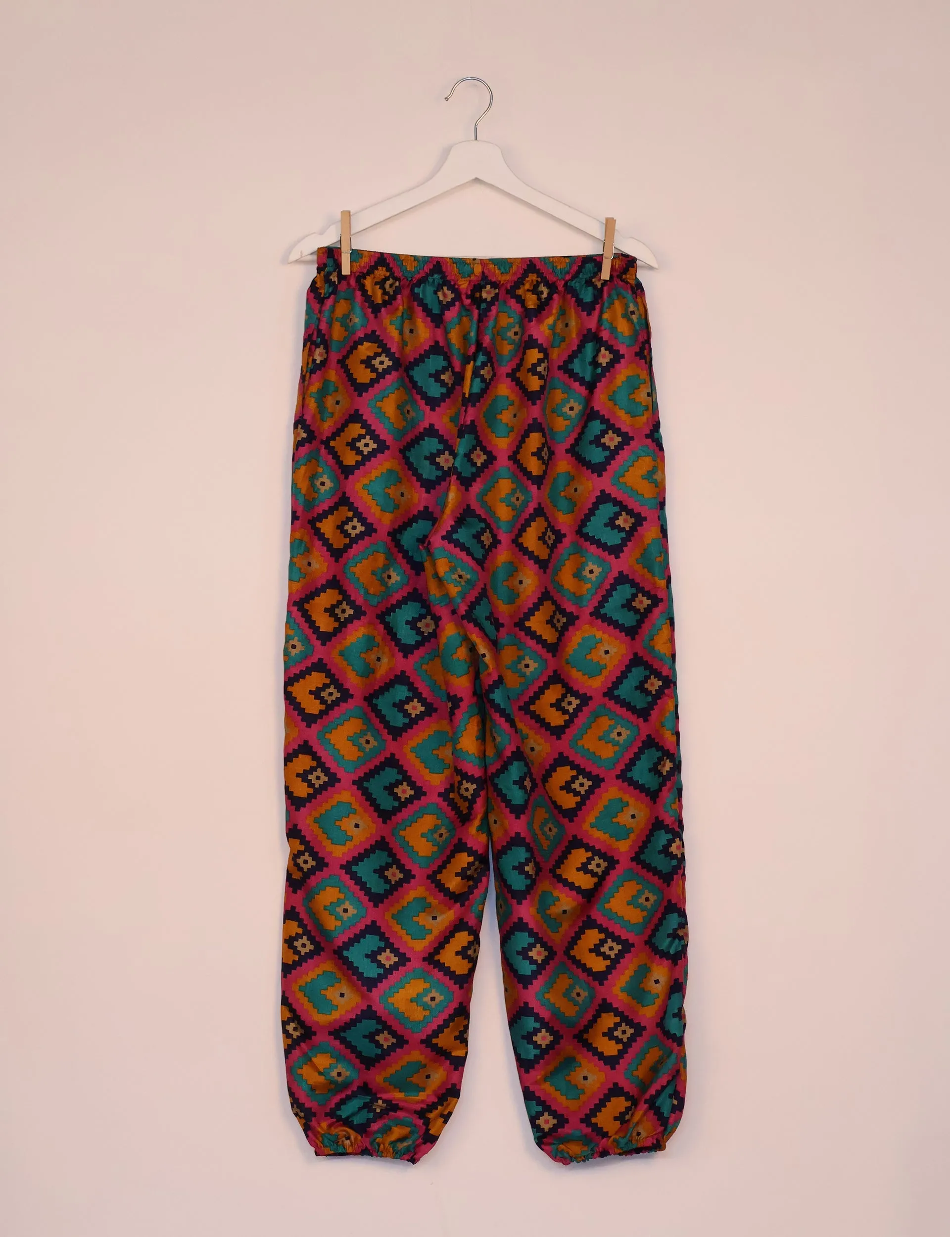 JOGGER PANTS