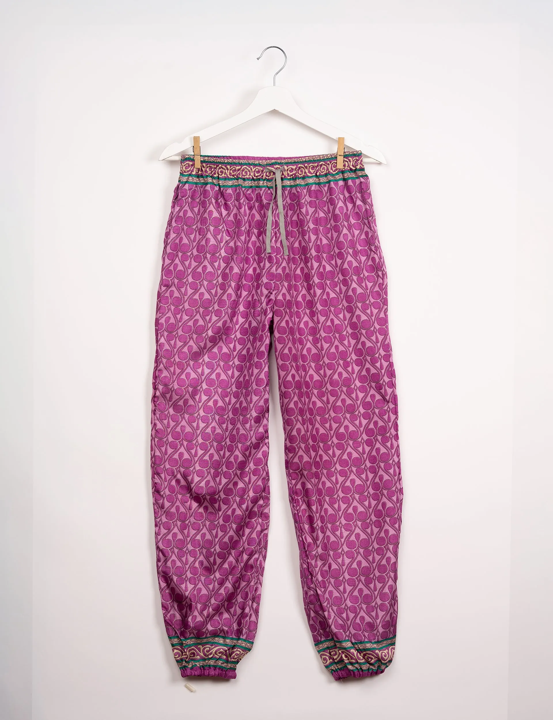 JOGGER PANTS