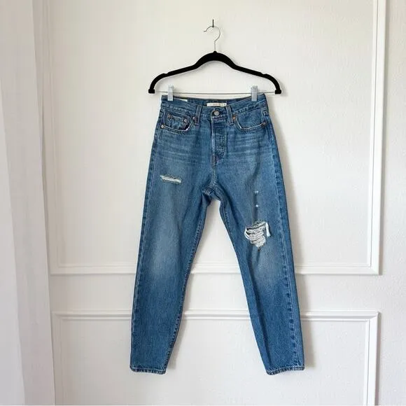Levi's Wedgie Icon Fit Distressed Jeans in Athens Sleep sz 26