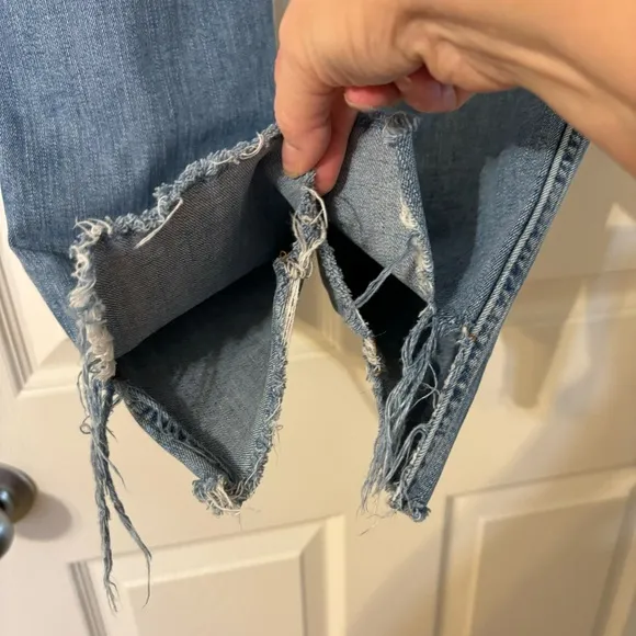 Madewell 10” High Rise Skinny Crop Jeans Distressed, Size 31