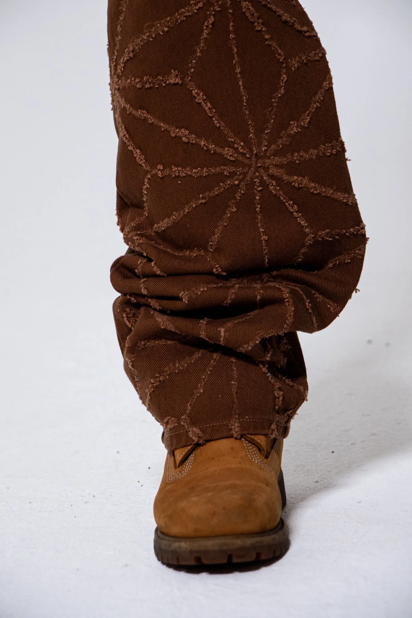 Mediums 1of1 star pattern distressed  brown jeans - 36/32