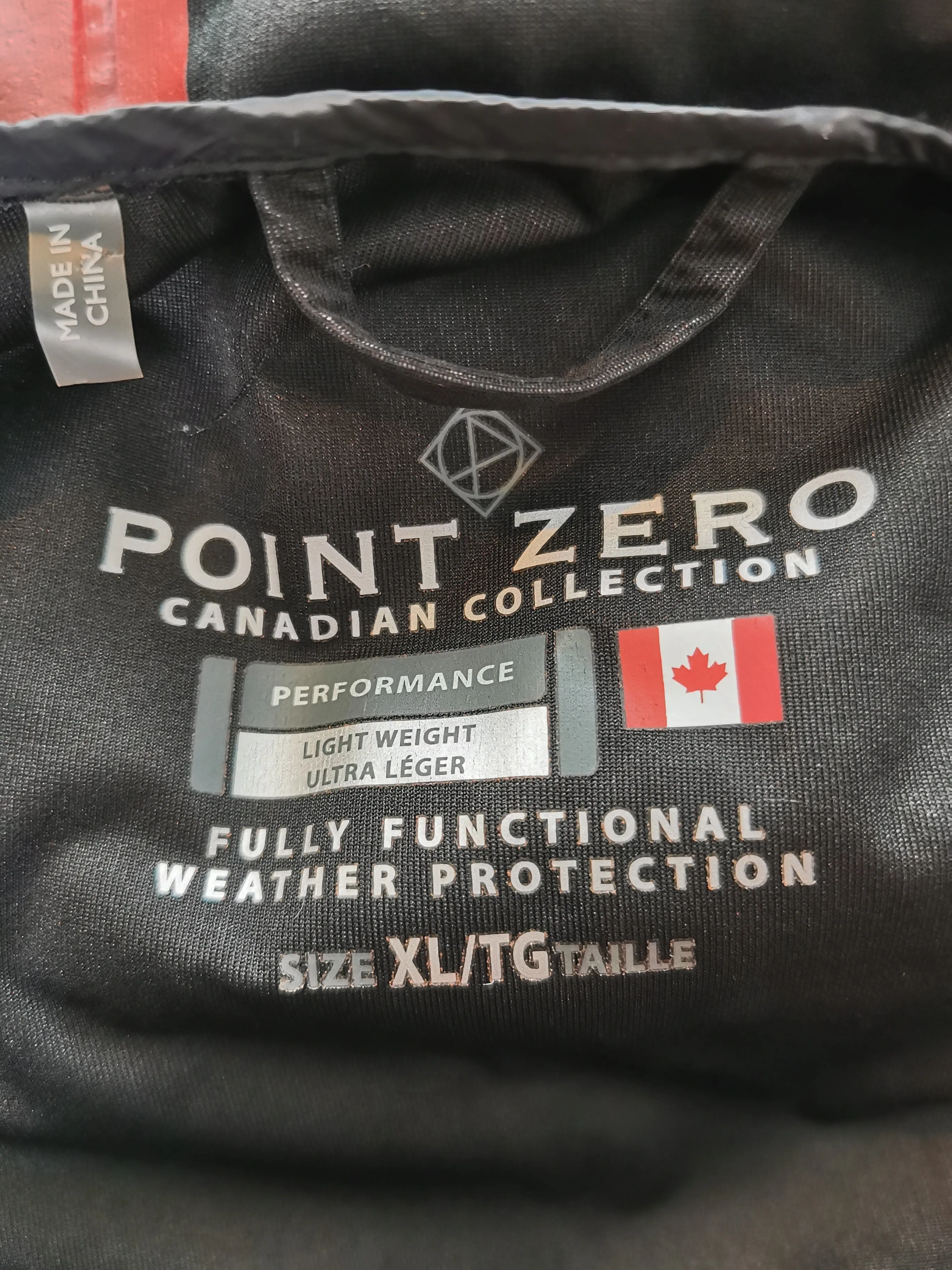 MENS SIZE XL - POINT ZERO, Canadian Collection, Hybrid Windbreaker EUC B6