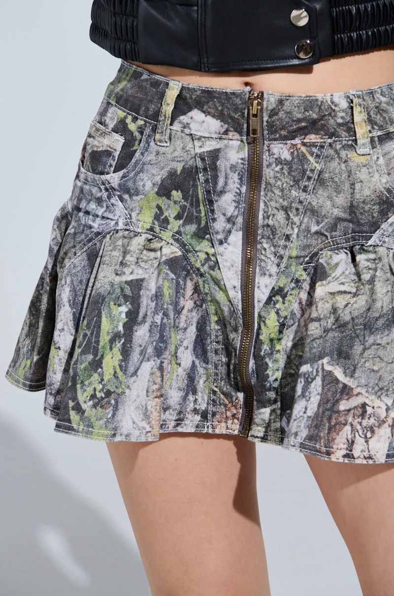 MOVIN DIFFERENT MINI SKIRT