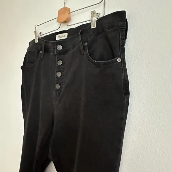 NWOT Madewell Black Skinny High-Rise Distressed Raw Hem Button Fly Jeans 35P
