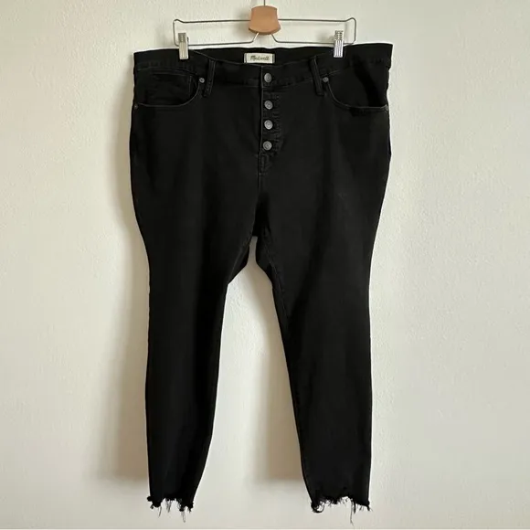 NWOT Madewell Black Skinny High-Rise Distressed Raw Hem Button Fly Jeans 35P