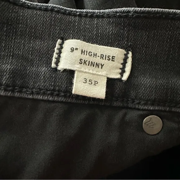 NWOT Madewell Black Skinny High-Rise Distressed Raw Hem Button Fly Jeans 35P