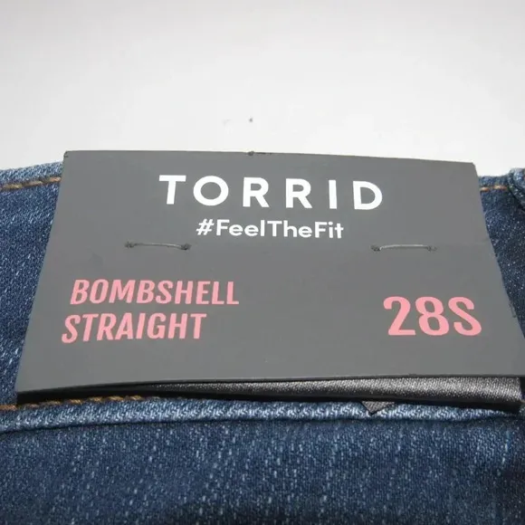 NWT TORRID Bombshell Straight High-Rise Distressed Stretch Jeans Size 28 Short