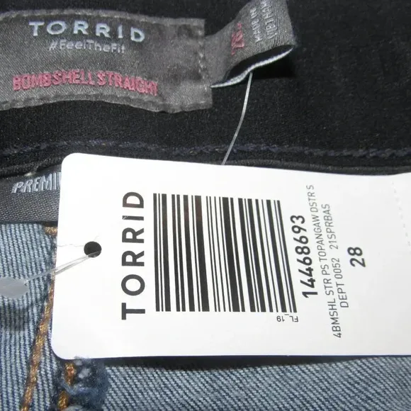 NWT TORRID Bombshell Straight High-Rise Distressed Stretch Jeans Size 28 Short