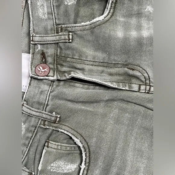 One teaspoon very distressed high rise jeans. Sz 25