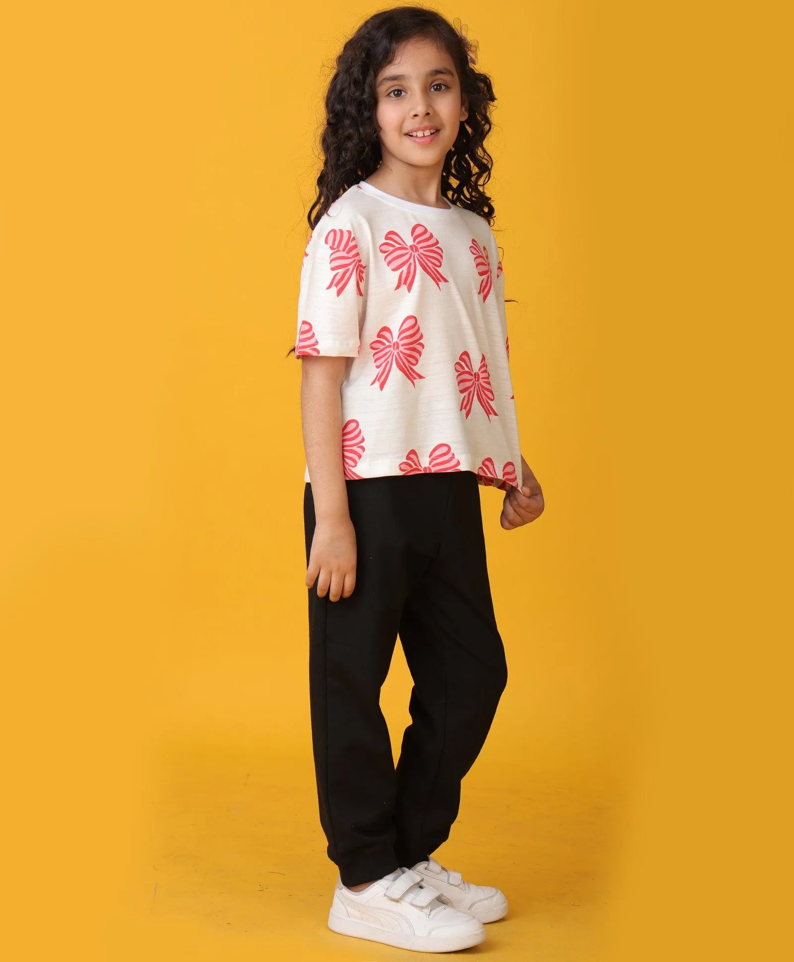 PINK BOW SUMMER BLACK HEART JOGGER SET - WHITE/BLACK