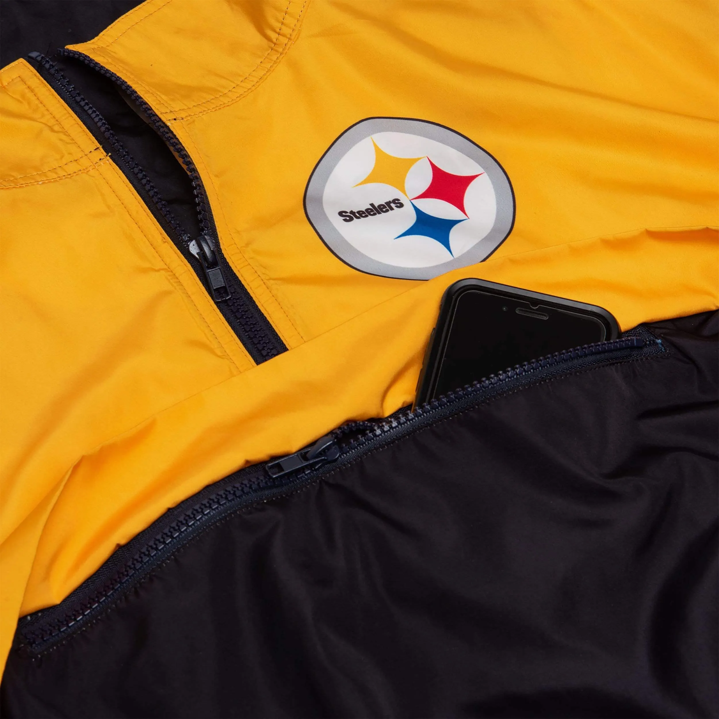 Pittsburgh Steelers Womens Winning Play Windbreaker