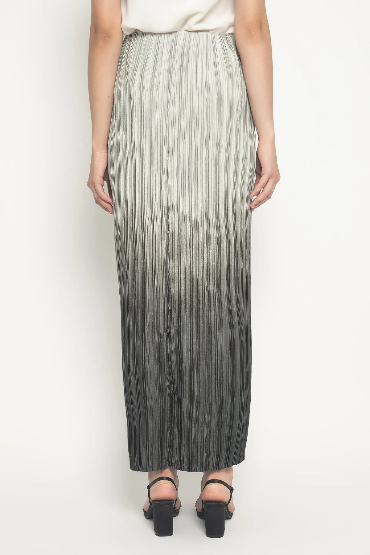 Pleated Skirt in Grey
